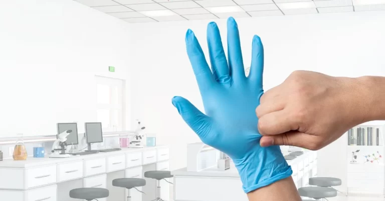 Disposable Gloves Must Be Replaced When - USAMED Medical Distributors